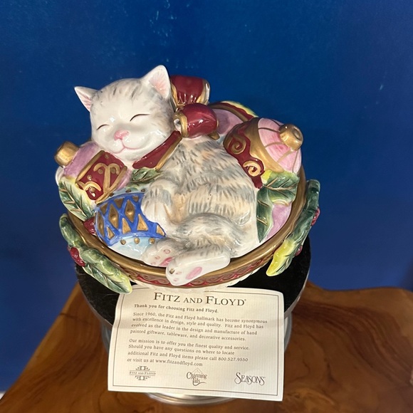 Fitz and Floyd Other - Fitz and Floyd "Kristmas Kitty" Holiday Lidded Trinket Box or Candy Bowl 6”
